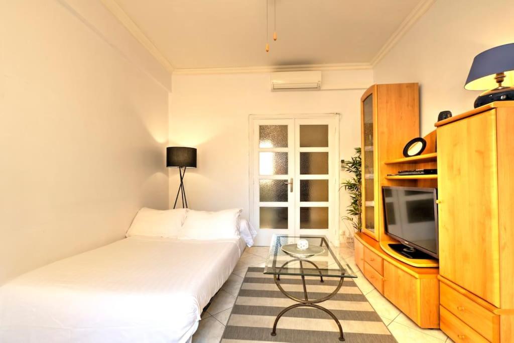 Apartamento Lovely Renovated 5pax In The Heart Of